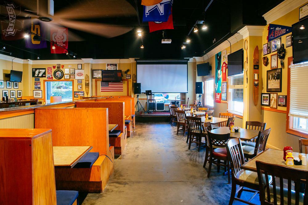 Greensboro GA Lake Oconee Sports Bar Restaurant & Bar for Sale Fully