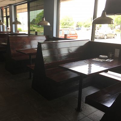Warrenville, IL Restaurant for sale: Wood burning pizza, bar, and restaurant in a town of 14,000 and right next to Naperville which has almost 200,000 people. 