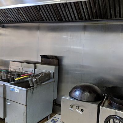 Jonesboro, GA Restaurant for sale: Want to start your restaurant? Like Wings? Low fund? This is for you. Very cheap Wing store to start your business. Need a bit of cleaning.