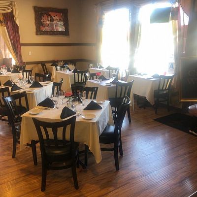 el segundo, CA Restaurant for sale: mandovi is located in a prime location during lunch we get 100 customers every day we are running for 5 years 
had to move back to india 