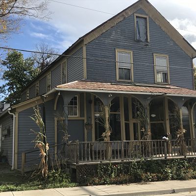 Hillsboro , WV Restaurant for sale: EXCEPTIONAL OPPORTUNITY to own a fine historic building in the center of Nature’s Mountain Playground; Pocahontas County, WV. 