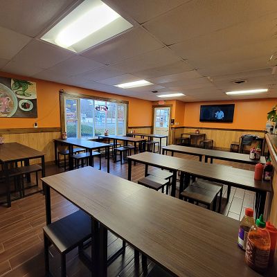 Madison, CT Restaurant for sale: This restaurant has a prime location near Near Hammonasset Beach. Easily noticeable and accessible.