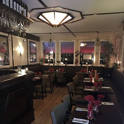 Malmo, Svezia Restaurant for sale: Is central, turnover of 600.000 euro per year. Sweden has done no lockdown bars & restaurant always open. rent only 3600 p month
