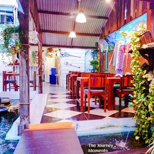 Bangkok, Bangkok Restaurant for sale: Set in a Thai house with 2 outdoor terraces (garden and sala) and an open lounge on the first floor, this restaurant is located on Sathorn