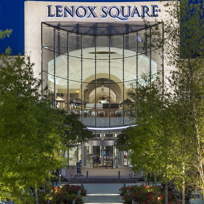 Lenox Square - Super regional mall in Atlanta, Georgia, USA 