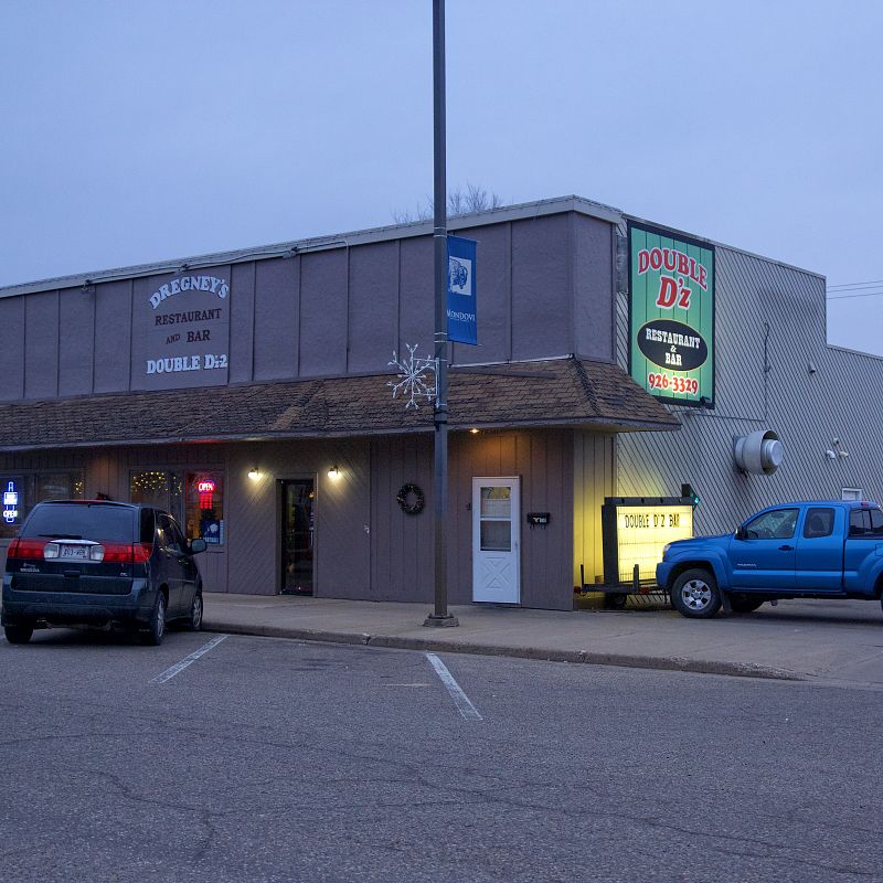 Mondovi, WI Restaurant for sale: Double D'z Restaurant and Bar is a Mondovi, WI hot spot for food, drink & entertaining. This turn-key business is clean and well-maintained.