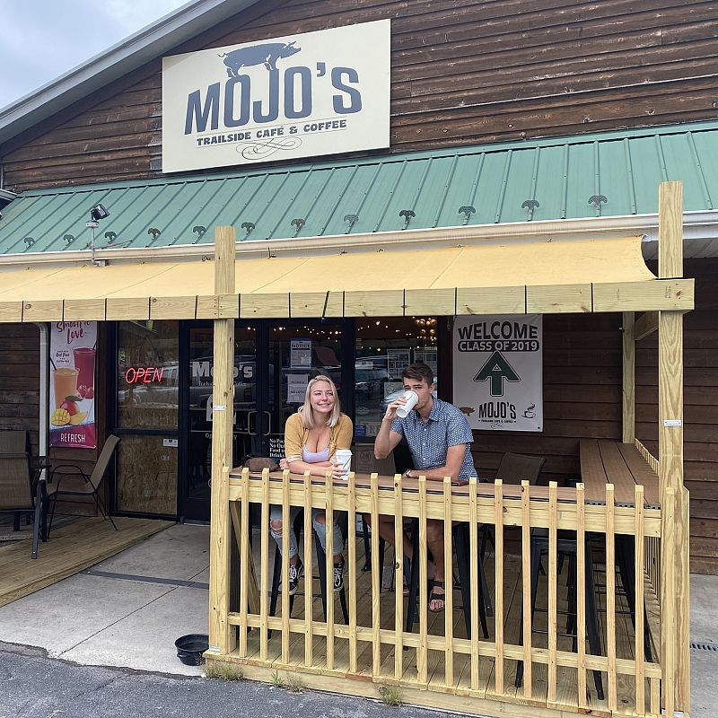 Damascus, VA Restaurant for sale: Mojo’s trailside café and coffee located at the Apex of the Appalachian trail and the Virginia creeper trail brings millions of visitors 