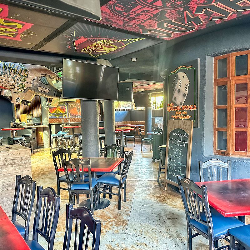 Cabo San Lucas, Baja California Sur Restaurant for sale: TURNKEY SPORTS BAR/RESTAURANT OPPORTUNITY! Amazing downtown restaurant location! In the heart of Cabo's Tourist District.